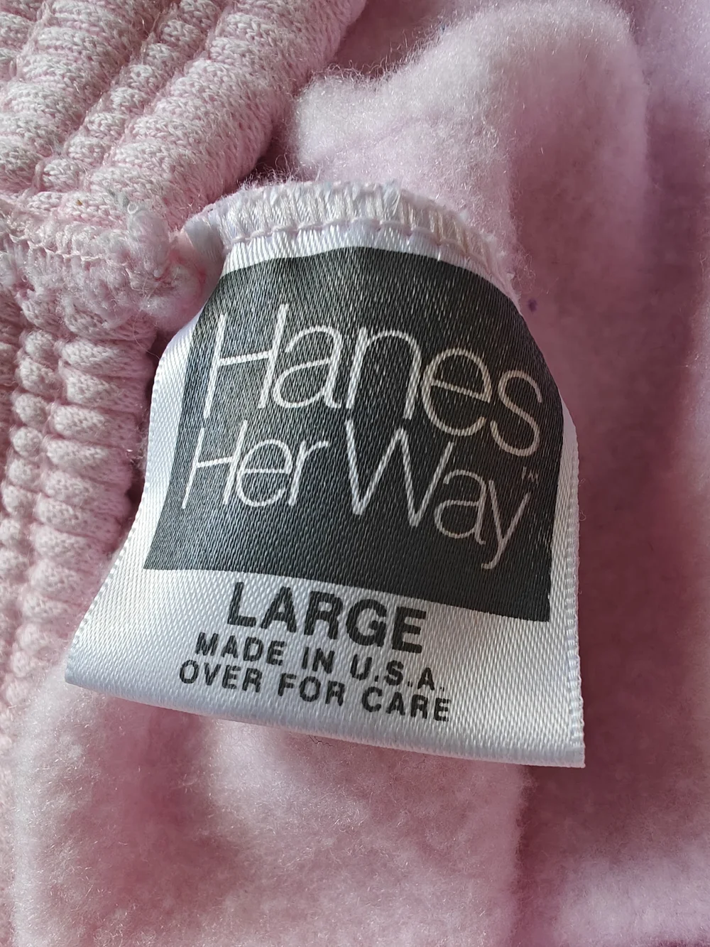 Hanes Her Way Pink Fleece Sweatshirt - Picture 4 of 4